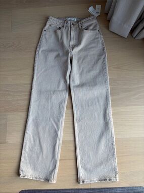 New Abercrombie & Fitch high rise Jeans in Light Beige 28